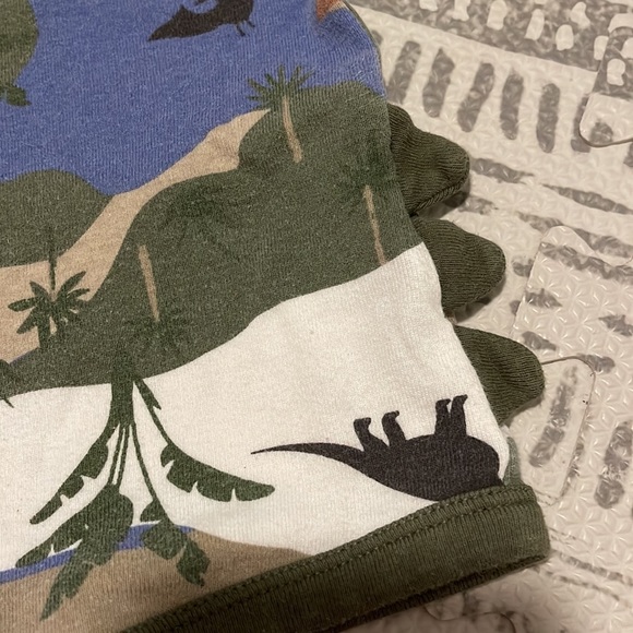 Carter outfit a bundle of 2 - Picture 5 of 11